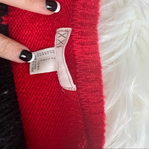 Forever 21 “Just Keep Calm” red sweater w crown size small - Picture 4 of 6